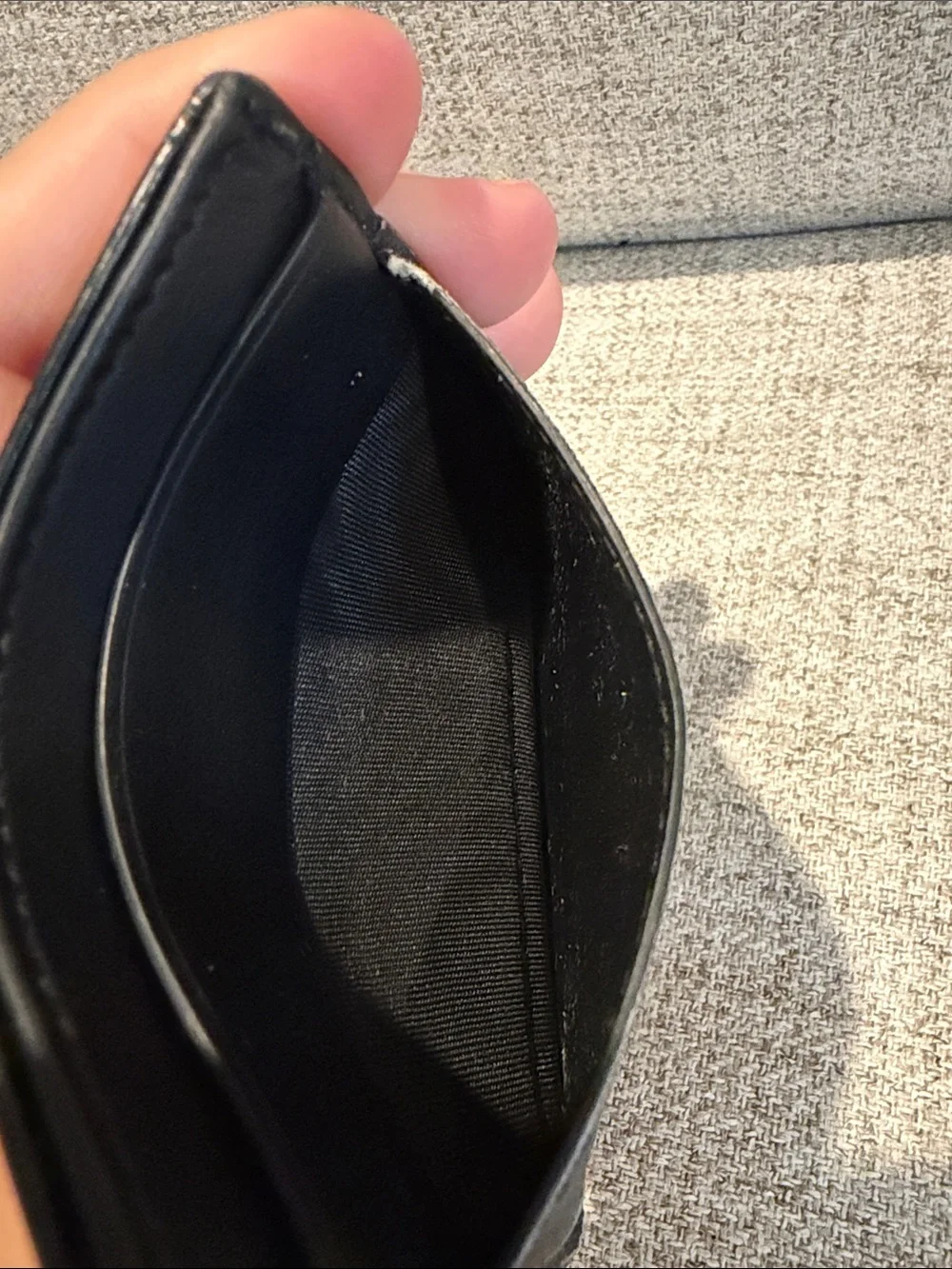 Gucci Tiger card holder-used-distressed exterior